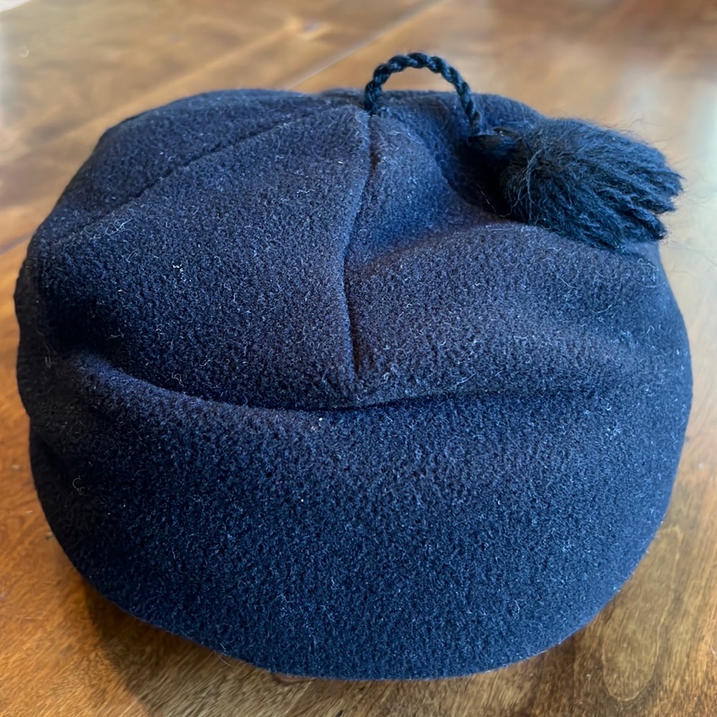 Bula Fleece Black Beanie Hat With Tassel